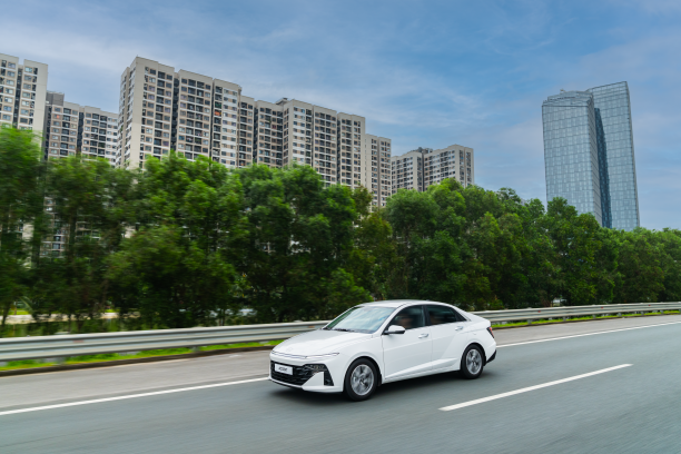 Hyundai Accent - Tối ưu nhi&ecirc;n liệu, thoải m&aacute;i đường d&agrave;i
