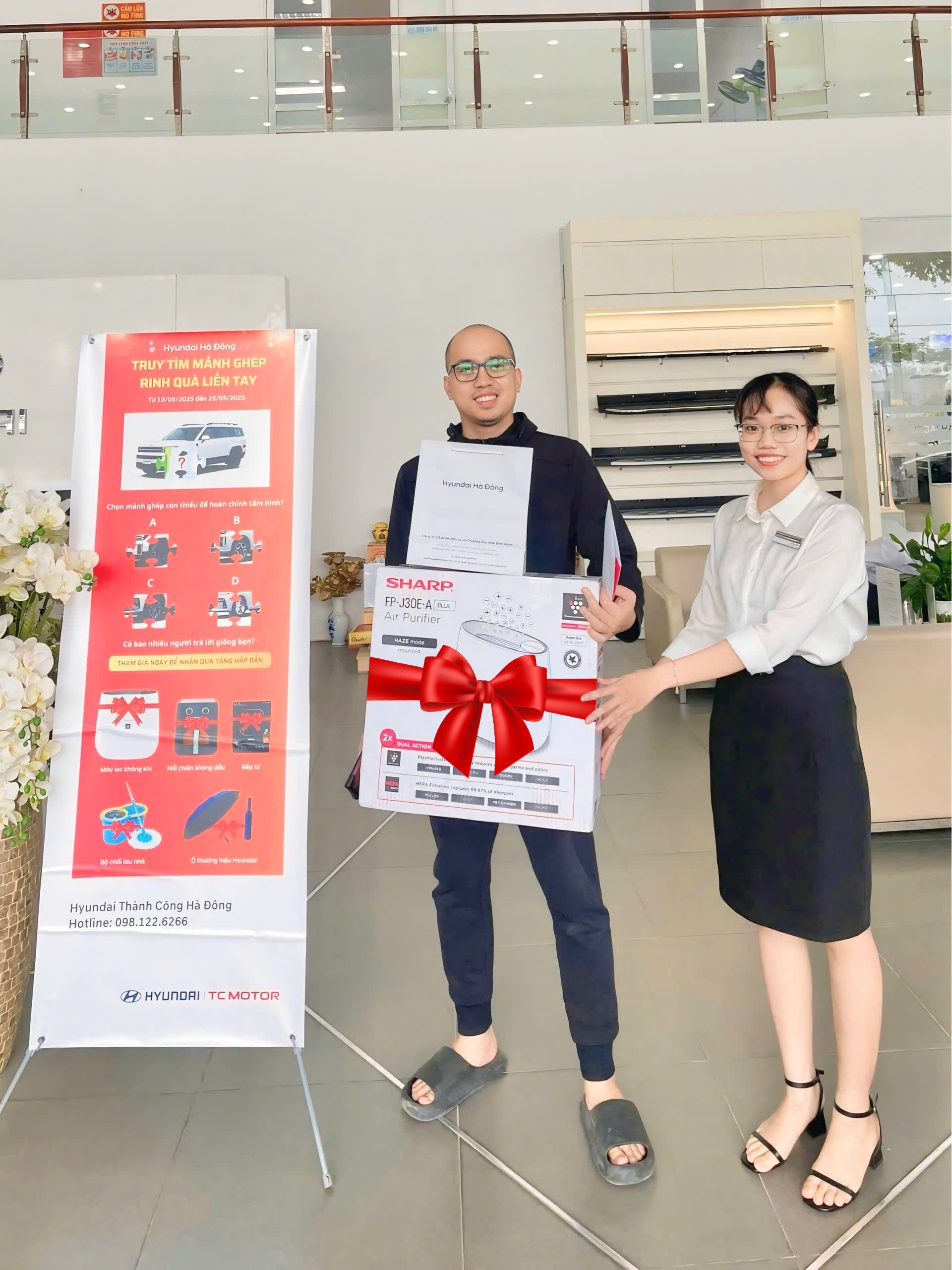 Ch&uacute;c mừng kh&aacute;ch h&agrave;ng may mắn trong chương tr&igrave;nh tri &acirc;n
